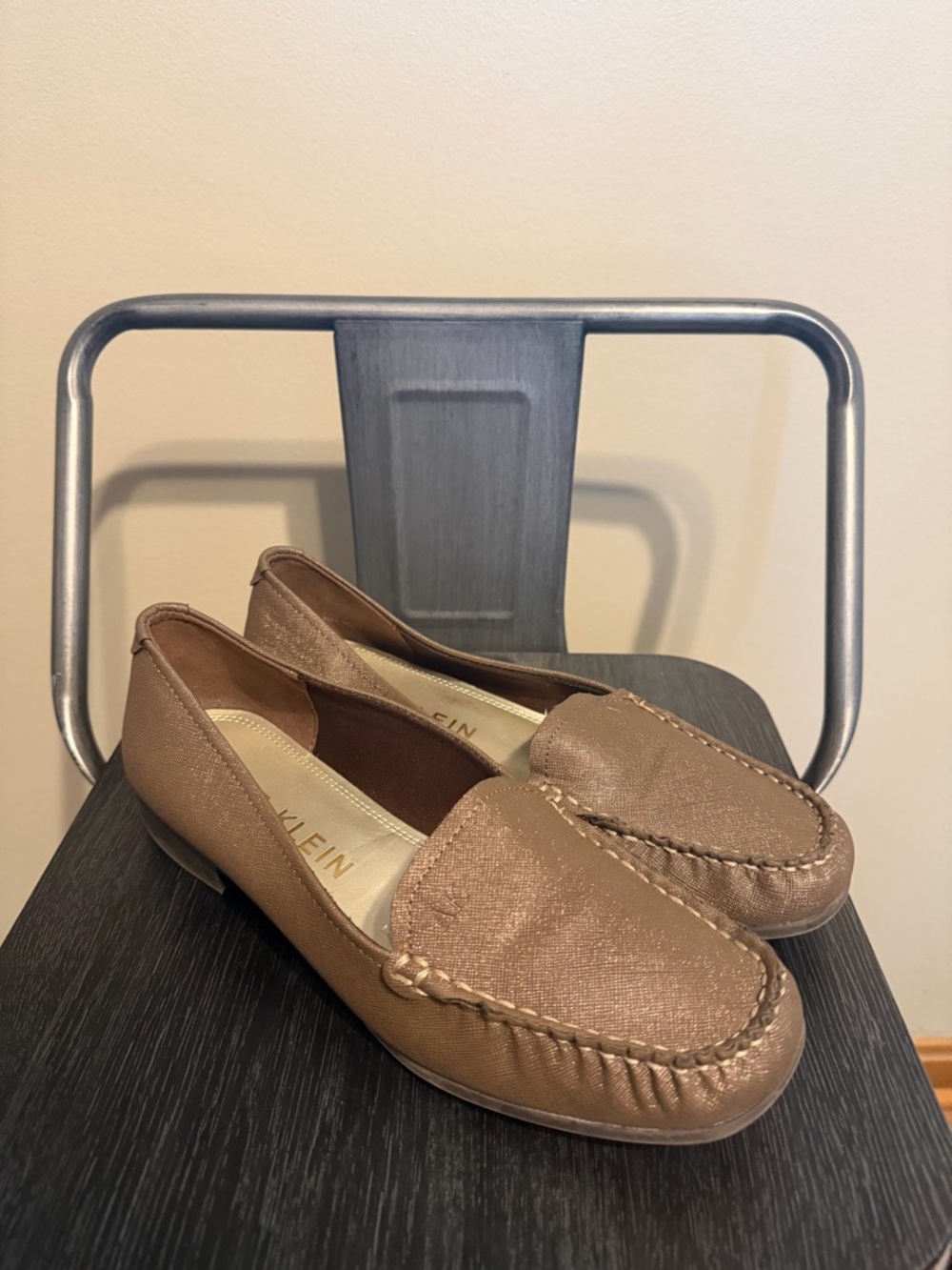 Anne Klein AK7 Vanna Taupe Brown Loafer Flats Sz 9M Comfort Office Slip On